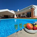 Ponta Da Piedade Family House *