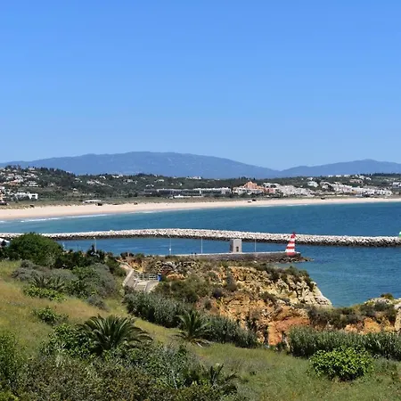 Сasa de vacaciones Ponta Da Piedade Family House