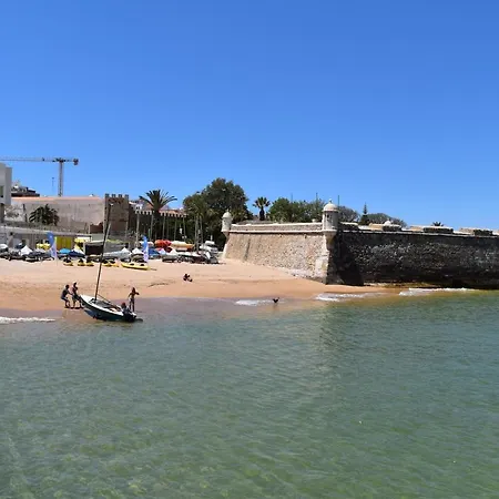 Сasa de vacaciones Ponta Da Piedade Family House