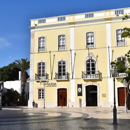 Ponta Da Piedade Family House Holiday home *