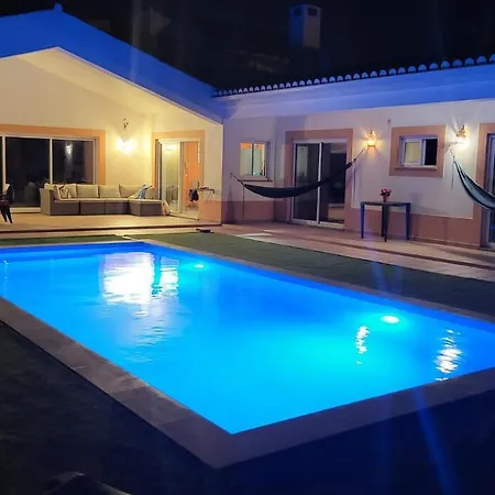 Ponta Da Piedade Family House