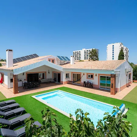 Ponta Da Piedade Family House *