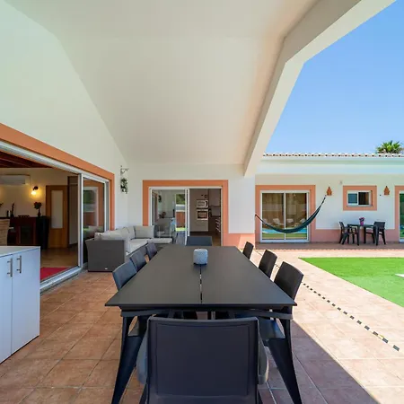 Ponta Da Piedade Family House