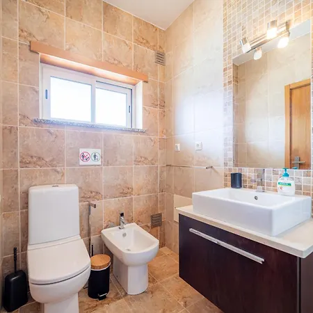 Ponta Da Piedade Family House