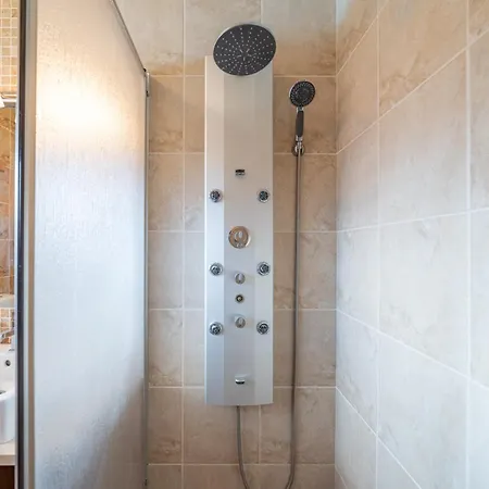 Сasa de vacaciones Ponta Da Piedade Family House