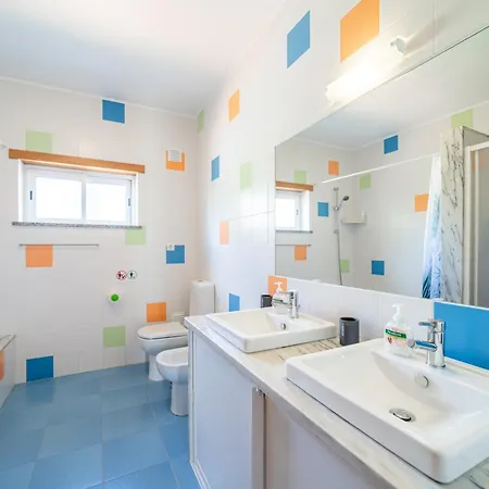 Ponta Da Piedade Family House Holiday home *