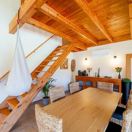 Сasa de vacaciones Ponta Da Piedade Family House *