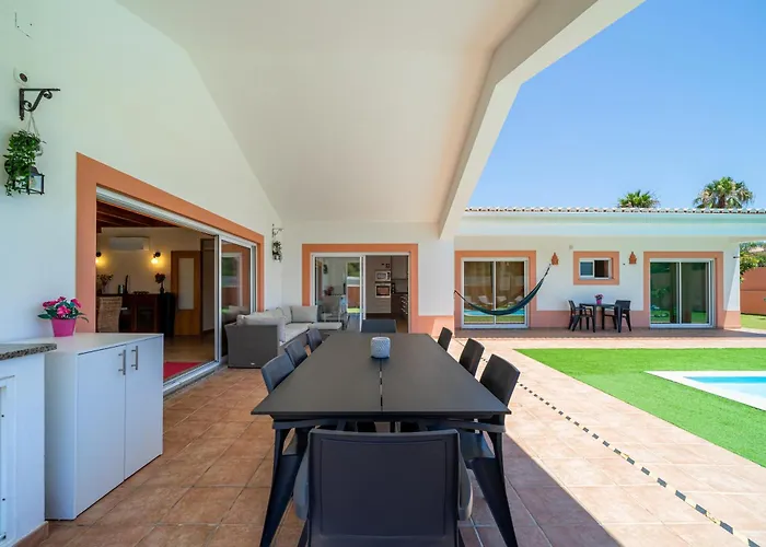 Ponta Da Piedade Family House